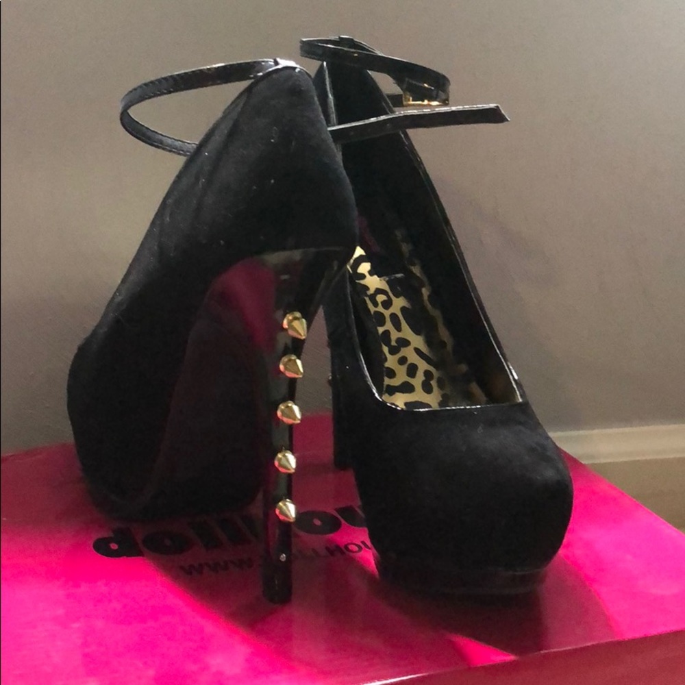 Shoes